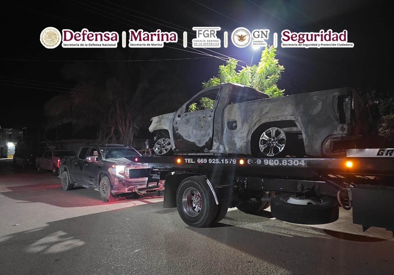 Al atender una denuncia ciudadana, autoridades federales aseguraron vehículos y cartuchos en Sinaloa